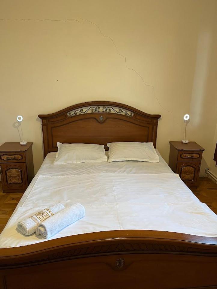 Guest House Saman Garni Eksteriør billede